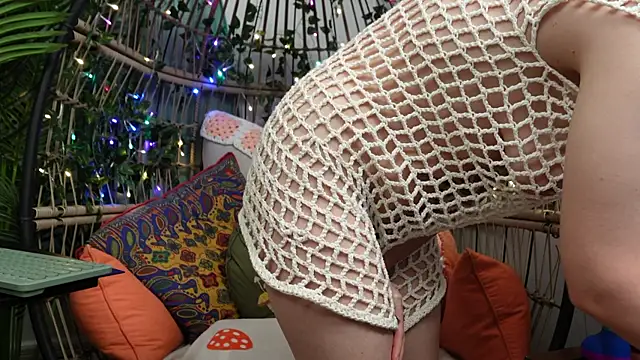 bendingofwillow online show from October 10, 2025, 11:53 am