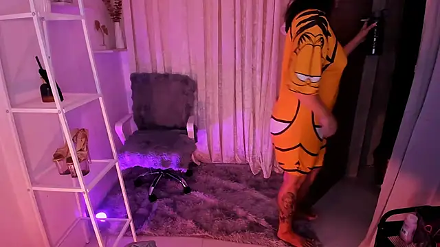 Snapshot of MS_VALERIA chatting on October 11, 2025, 5:50 am MS VALERIA online show from October 11, 2025, 5:50 am