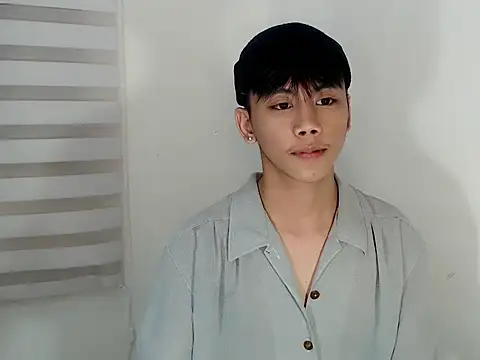 Snapshot of ynotyu chatting on October 17, 2025, 3:36 pm ynotyu online show from October 17, 2025, 3:36 pm