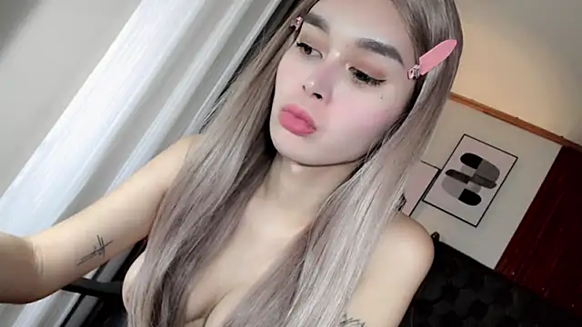 asiansmilexx online show from July 11, 2026, 2:14 am