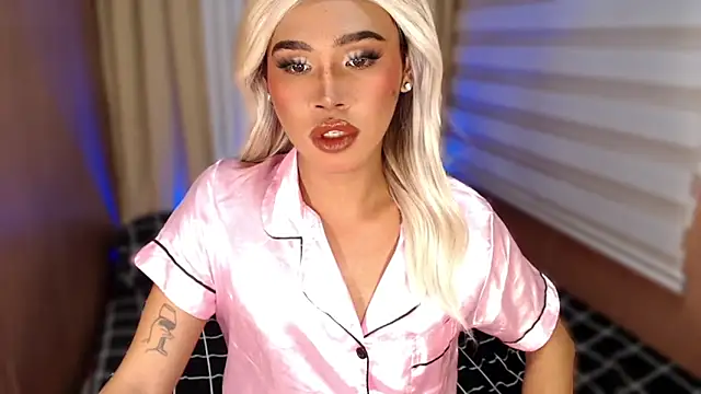 Snapshot of _tipsandchips chatting on October 16, 2025, 5:47 pm tipsandchips online show from October 16, 2025, 5:47 pm