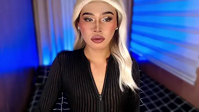 Snapshot of _tipsandchips chatting on October 23, 2025, 3:55 pm tipsandchips online show from October 23, 2025, 3:55 pm