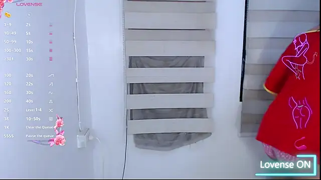 Lalisaslut18 online show from February 17, 2026, 6:54 am