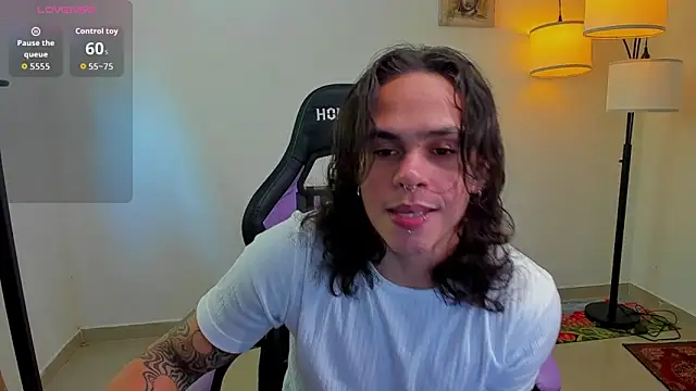 Maximiliano scoott   online show from November 2, 2025, 6:10 pm