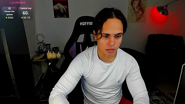 Maximiliano scoott   online show from December 2, 2025, 10:27 pm