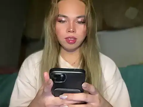 goddessofalltime online show from July 16, 2026, 6:36 pm
