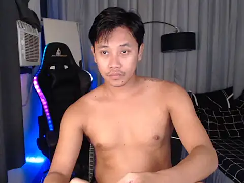 alexsuckable01 online show from April 4, 2026, 5:21 pm