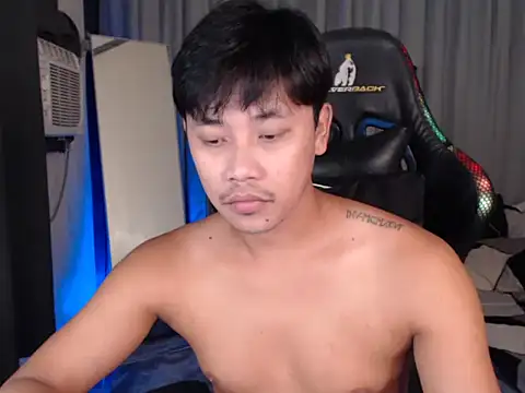 alexsuckable01 online show from May 26, 2026, 5:42 pm
