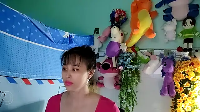 emgaixinhngoan online show from November 5, 2025, 5:35 pm