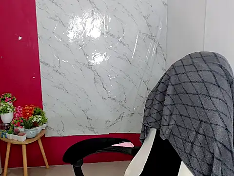 Snapshot of liane_mei chatting on May 9, 2026, 5:12 am liane mei online show from May 9, 2026, 5:12 am
