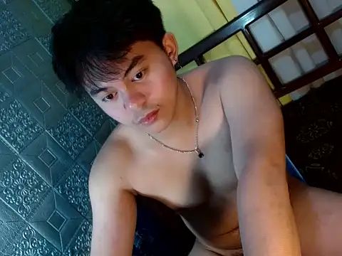 Snapshot of urguy_toshi chatting on February 6, 2026, 1:47 pm urguy toshi online show from February 6, 2026, 1:47 pm