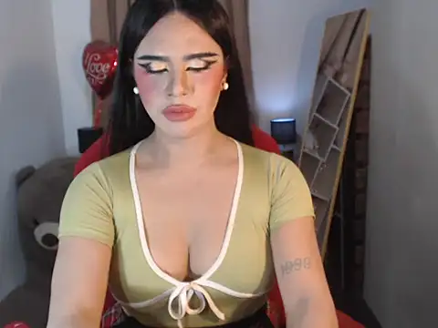 RebeccaTs online show from April 28, 2026, 11:15 am