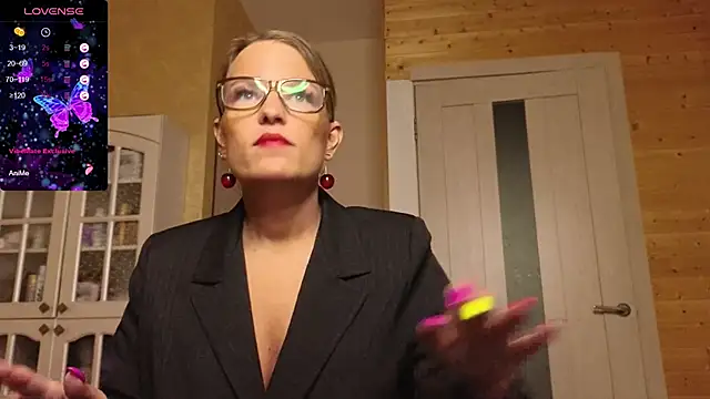 findom lady shine online show from September 25, 2025, 8:56 pm