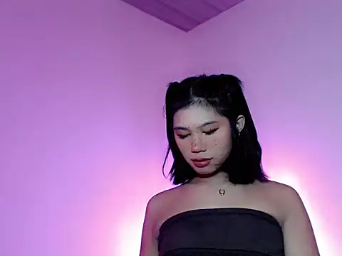 Maxine Sucks online show from October 2, 2025, 12:01 pm