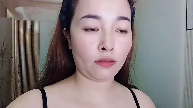 Snapshot of benahotsex69 chatting on October 4, 2025, 2:31 am benahotsex69 online show from October 4, 2025, 2:31 am