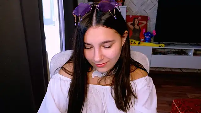 Arianna Grend online show from November 5, 2025, 9:20 am