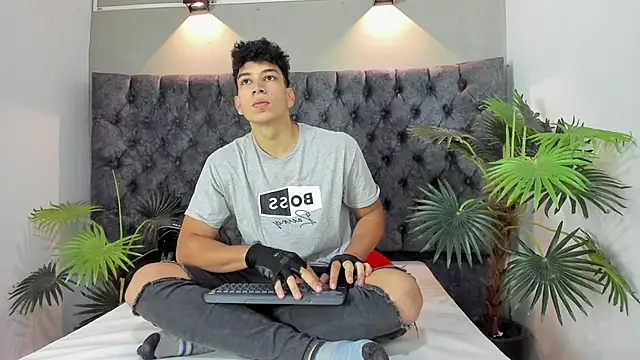 ALAN REDINGER online show from October 10, 2025, 1:21 pm