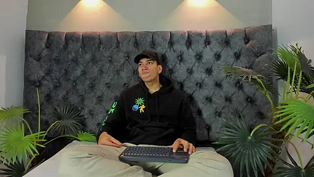 ALAN REDINGER online show from October 22, 2025, 1:00 pm