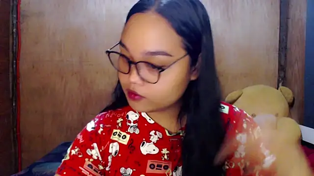 Snapshot of _Lylia chatting on October 8, 2025, 1:03 am Lylia online show from October 8, 2025, 1:03 am