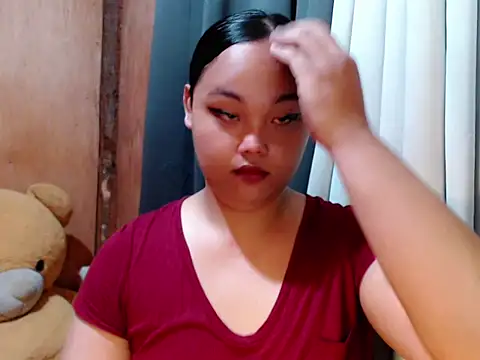 Snapshot of _Lylia chatting on February 1, 2026, 1:59 am Lylia online show from February 1, 2026, 1:59 am