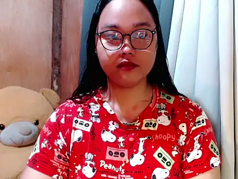 Snapshot of _Lylia chatting on February 2, 2026, 11:58 pm Lylia online show from February 2, 2026, 11:58 pm