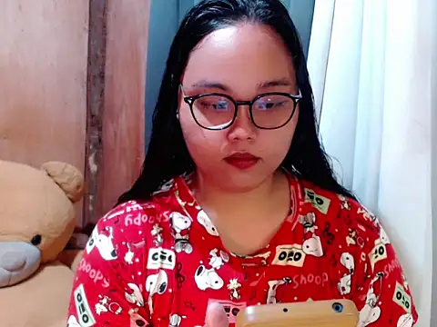 Snapshot of _Lylia chatting on February 9, 2026, 7:07 pm Lylia online show from February 9, 2026, 7:07 pm