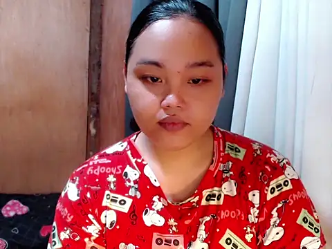 Snapshot of _Lylia chatting on February 23, 2026, 5:49 am Lylia online show from February 23, 2026, 5:49 am