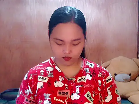  Lylia online show from April 16, 2026, 2:34 am