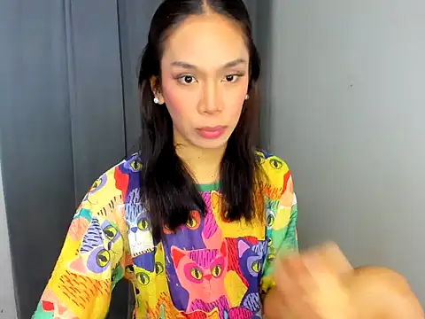 Snapshot of lucyshanex chatting on November 12, 2025, 3:56 pm lucyshanex online show from November 12, 2025, 3:56 pm