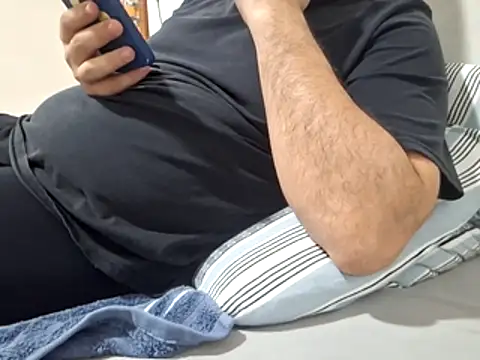 BathToys online show from January 7, 2026, 2:03 am