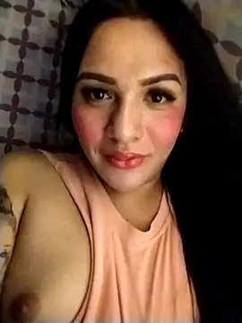 enoria1992 online show from December 18, 2025, 3:29 pm