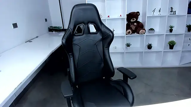 megan bigboobs  online show from December 3, 2025, 11:08 am