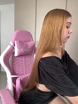 Nikii   online show from February 8, 2026, 4:54 pm