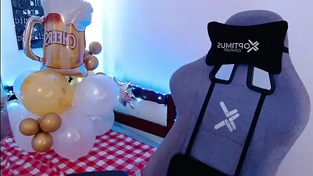 Luna-Gomez online show from October 3, 2025, 5:10 pm