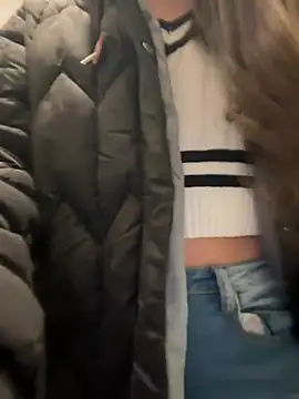 Isabella21  online show from March 6, 2026, 12:51 am