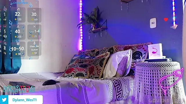 Snapshot of Dylann_west chatting on September 18, 2025, 4:20 pm Dylann west online show from September 18, 2025, 4:20 pm