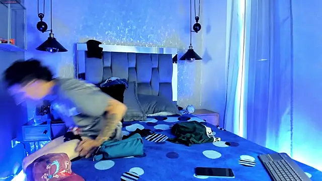 Thonixxx mr online show from April 17, 2026, 3:48 pm