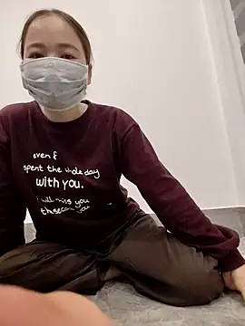 Snapshot of daisylouis chatting on March 2, 2026, 10:11 am daisylouis online show from March 2, 2026, 10:11 am