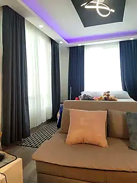 evasweett   online show from November 20, 2025, 5:45 pm