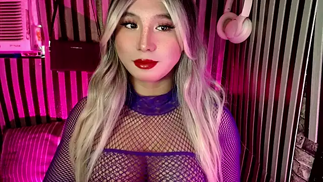 UrhotlucyTS online show from January 12, 2026, 6:29 am