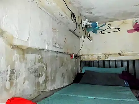 manilafoxts online show from January 7, 2026, 4:09 pm