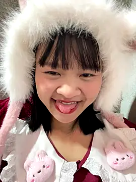 Daisy018 online show from October 15, 2025, 6:02 am