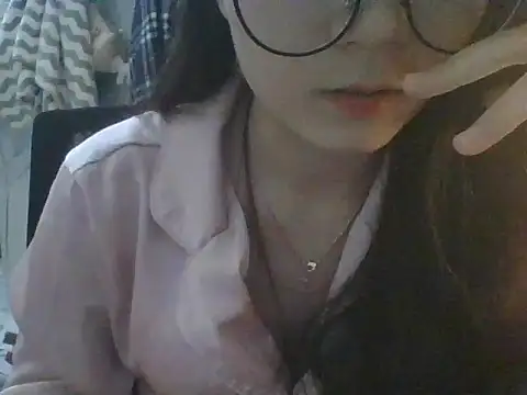 Linzly online show from October 23, 2025, 5:12 pm