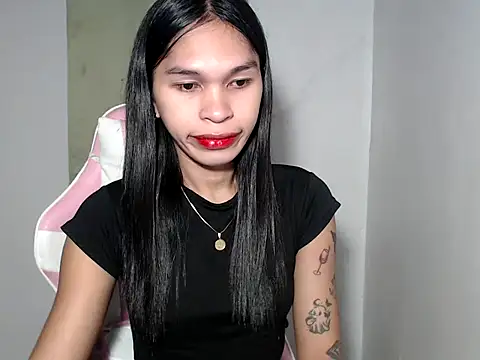 sexloverxxz online show from November 17, 2025, 7:58 am