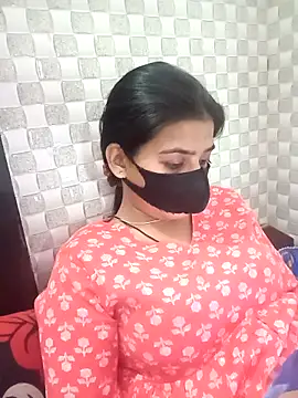 Hot Jaanvi  online show from November 8, 2025, 6:07 pm