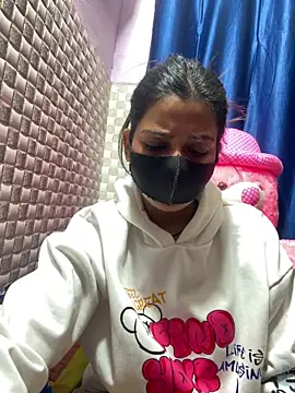 Snapshot of Hot_Jaanvi_ chatting on February 14, 2026, 4:31 am Hot Jaanvi online show from February 14, 2026, 4:31 am