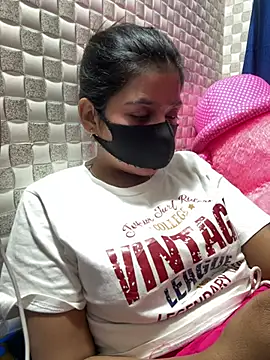 Snapshot of Hot_Jaanvi_ chatting on March 6, 2026, 5:20 pm Hot Jaanvi online show from March 6, 2026, 5:20 pm