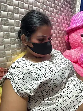 Snapshot of Hot_Jaanvi_ chatting on March 17, 2026, 6:00 pm Hot Jaanvi online show from March 17, 2026, 6:00 pm