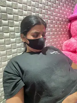 Snapshot of Hot_Jaanvi_ chatting on March 24, 2026, 4:23 pm Hot Jaanvi online show from March 24, 2026, 4:23 pm