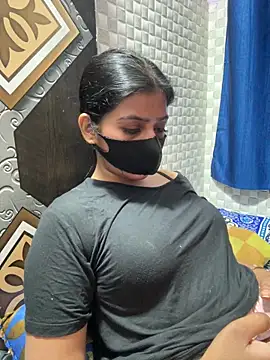 Snapshot of Hot_Jaanvi_ chatting on March 27, 2026, 4:51 am Hot Jaanvi online show from March 27, 2026, 4:51 am